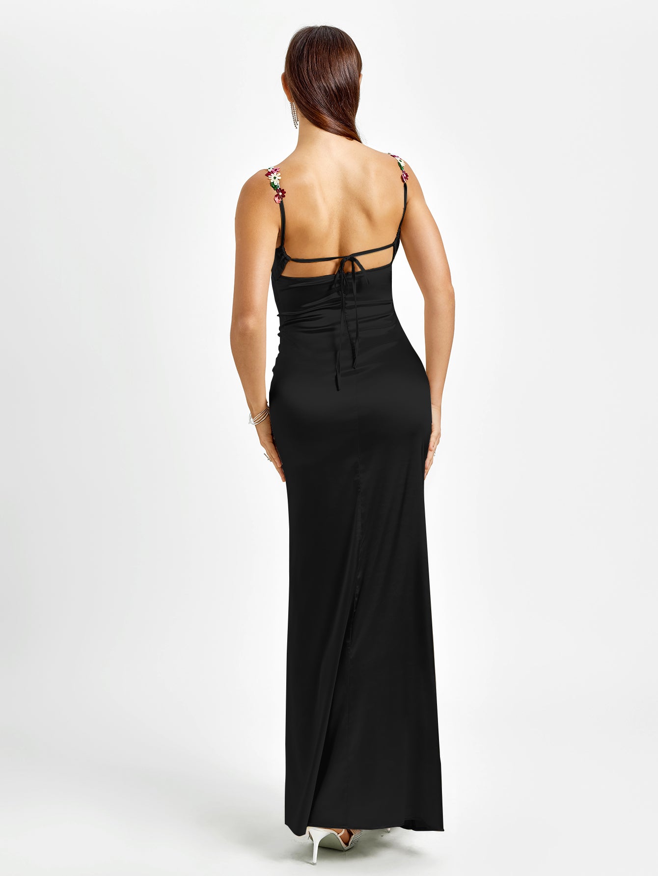 Serelina™ | Dames Satijnen Avondjurk met Bloemenbandjes | Luxe Gala Maxi-Jurk met Watervalhals en Glanzende Aansluitende Pasvorm