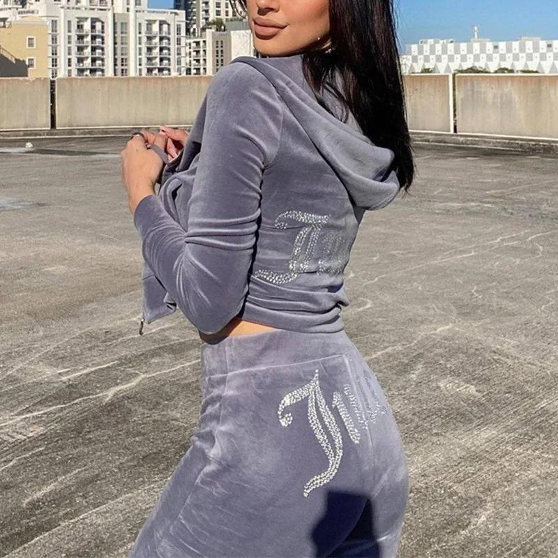Rivana | Velours Tracksuit Met Rhinestones