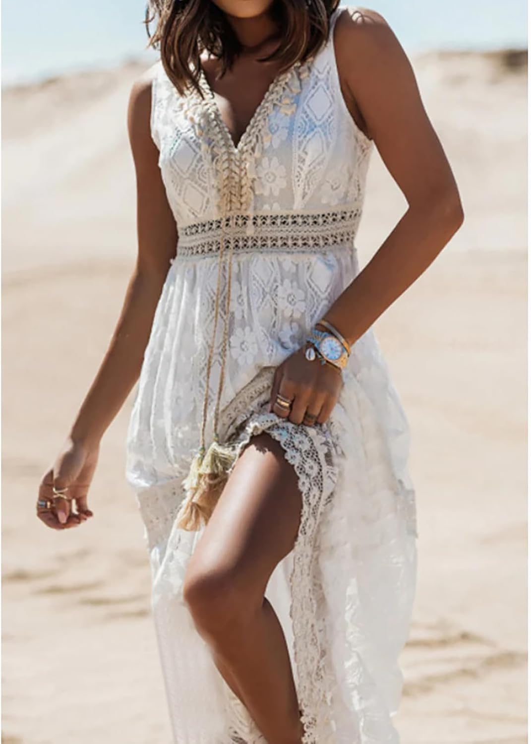 Sera™ | Witte Kanten Maxi-Jurk Dames | Bohemian Zomerjurk met Gouden Borduursels, V-Hals en Ondoorzichtige Onderrok