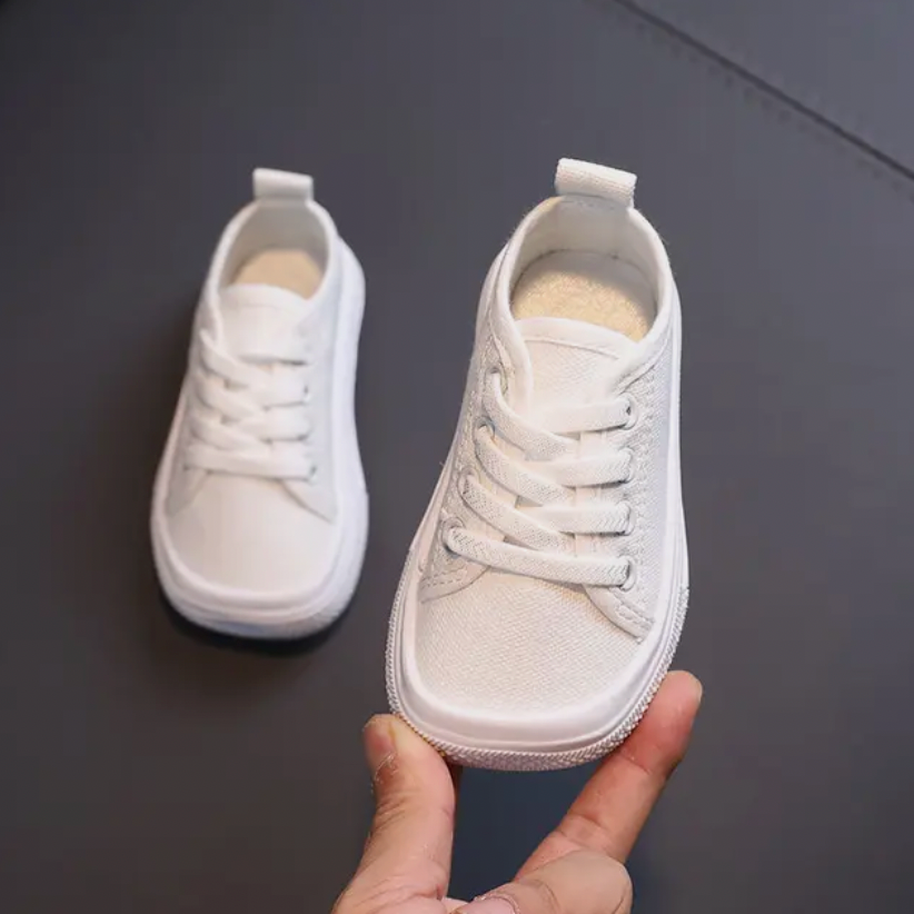 FlexiFeet™ | Barefoot Kindersneakers met Platte Zool en Brede Pasvorm | Minimalistische Canvas Schoenen voor Natuurlijke Voetontwikkeling