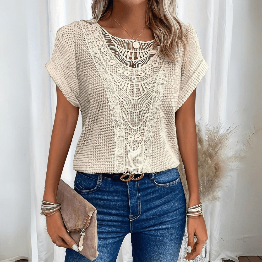 Raya | Gebreide Dames Top | Luchtige Zomer Top | Korte Mouwen | Gehaakte Boho Details | Losvallend & Ademend