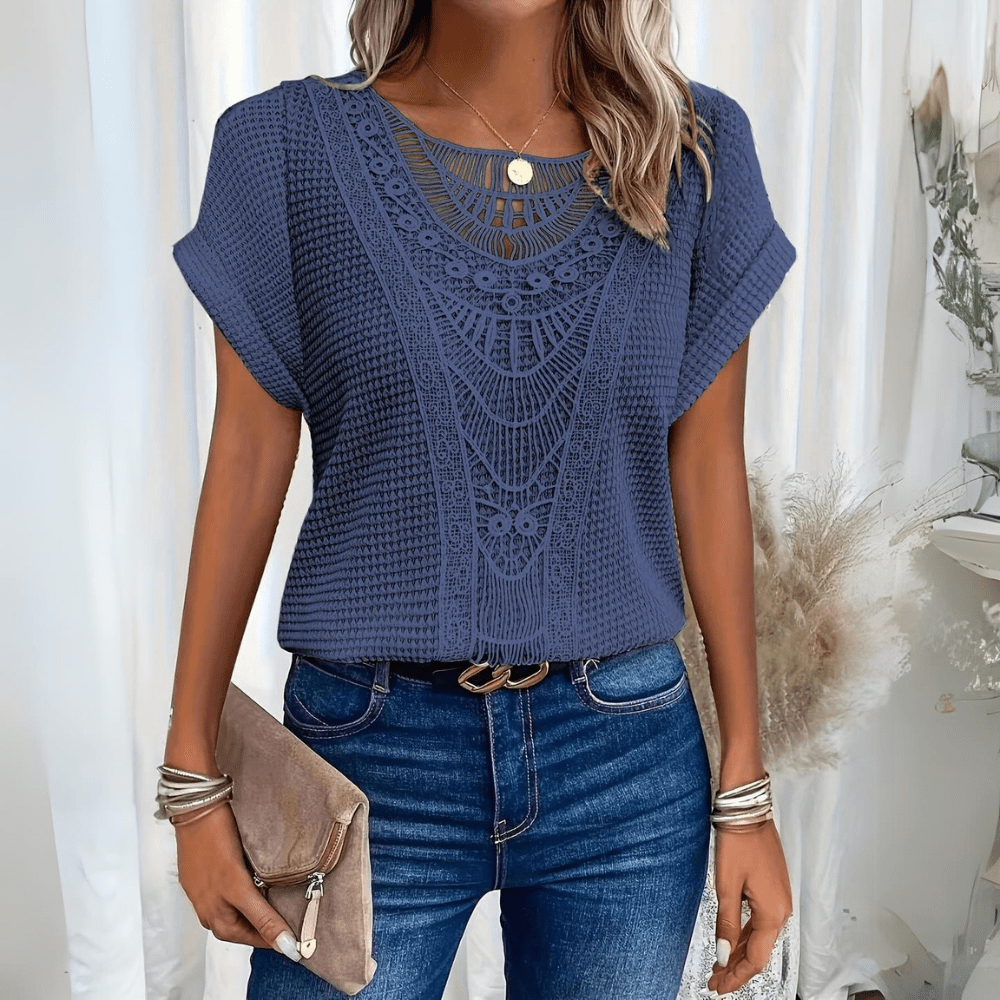 Raya | Gebreide Dames Top | Luchtige Zomer Top | Korte Mouwen | Gehaakte Boho Details | Losvallend & Ademend