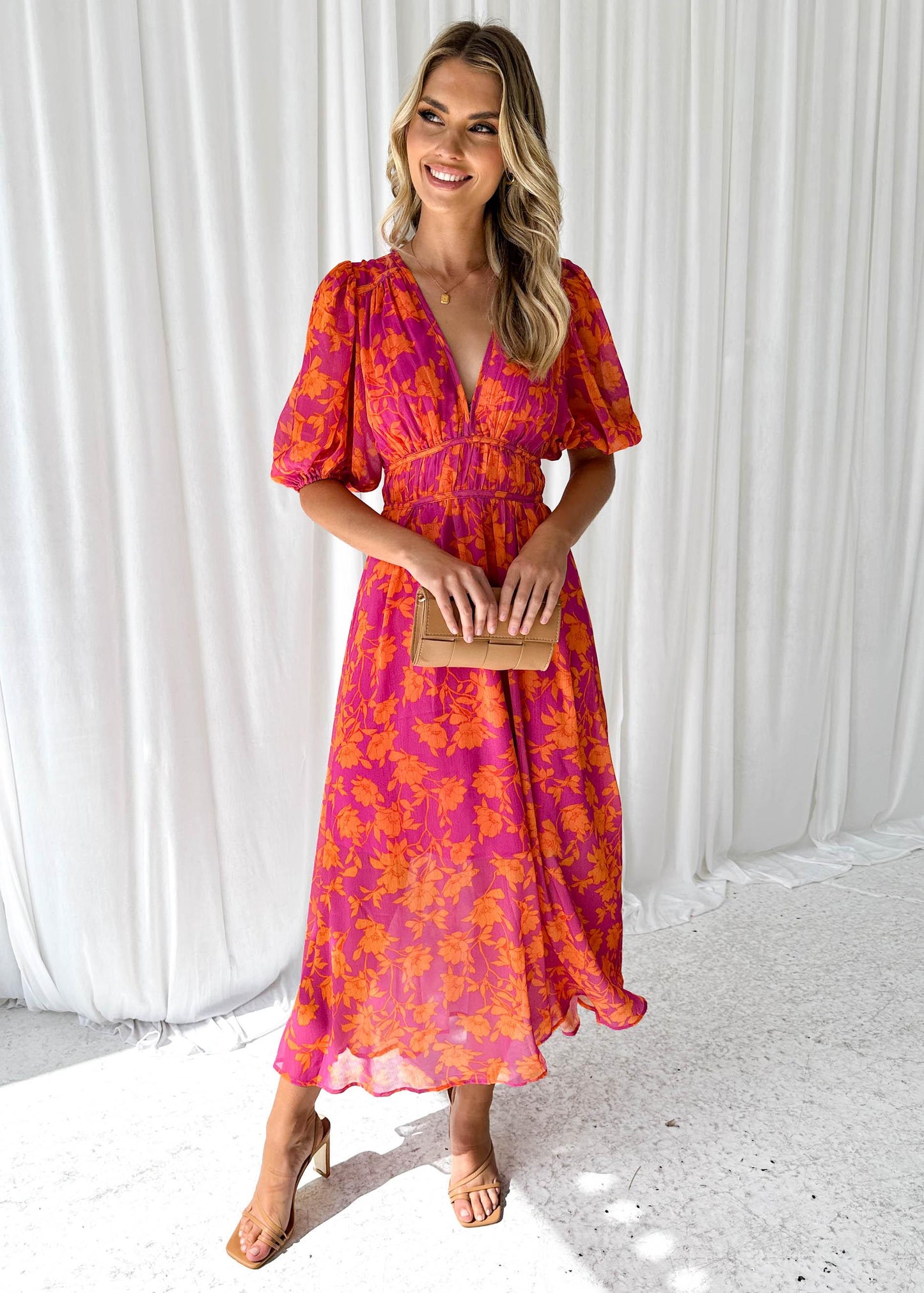 Soléna™ | Dames Bloemen Maxi Jurk | Luchtige Zomerjurk met V-Hals en Pofmouwen