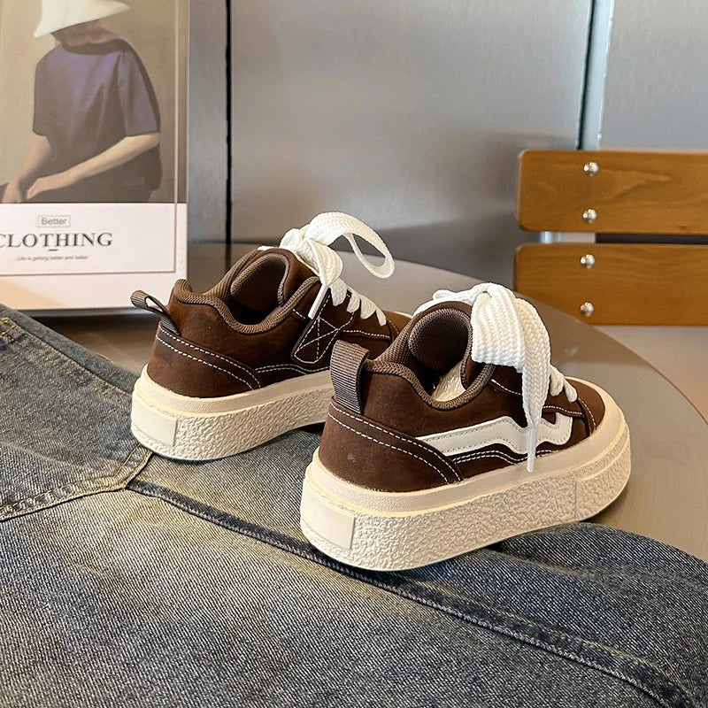 UrbanKick™ | Stoere Kindersneakers met Dikke Zool en Retro Suède Look | Uniseks Platform Kinderschoenen