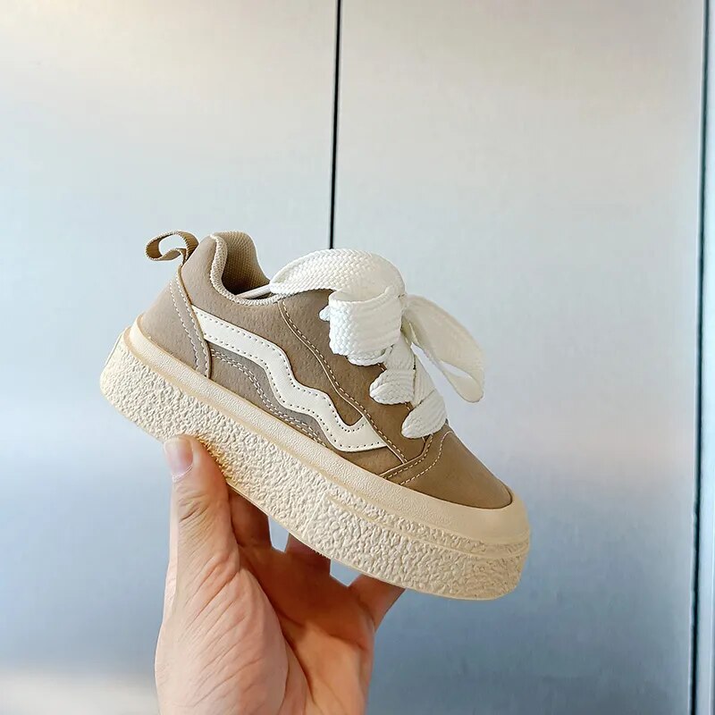 UrbanKick™ | Stoere Kindersneakers met Dikke Zool en Retro Suède Look | Uniseks Platform Kinderschoenen