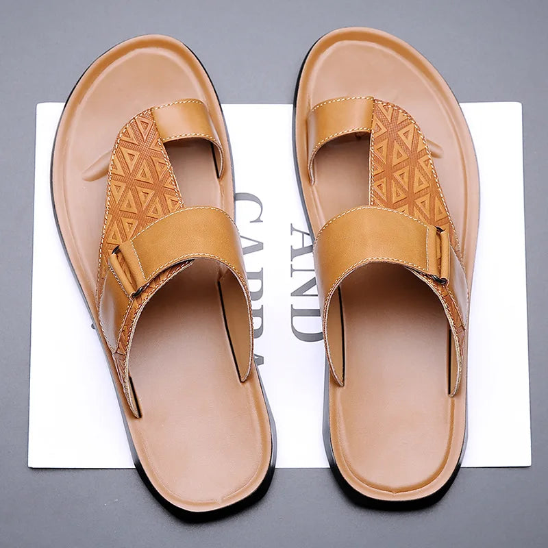 Miro | Leren Teenslippers Heren | Brede Wreefband met Gesp | Luxe & Comfortabel | Zomers & Stijlvol