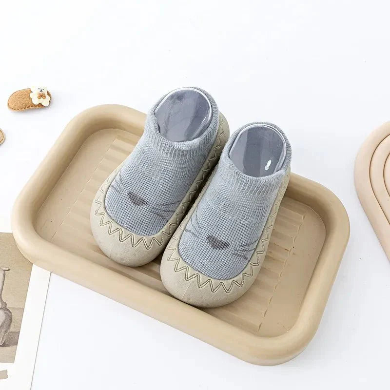 SafeSteps™ | Antislip Sokken met Rubberen Zool voor Baby’s | Flexibele Slip-On Sokschoentjes voor Eerste Stapjes en Binnengebruik