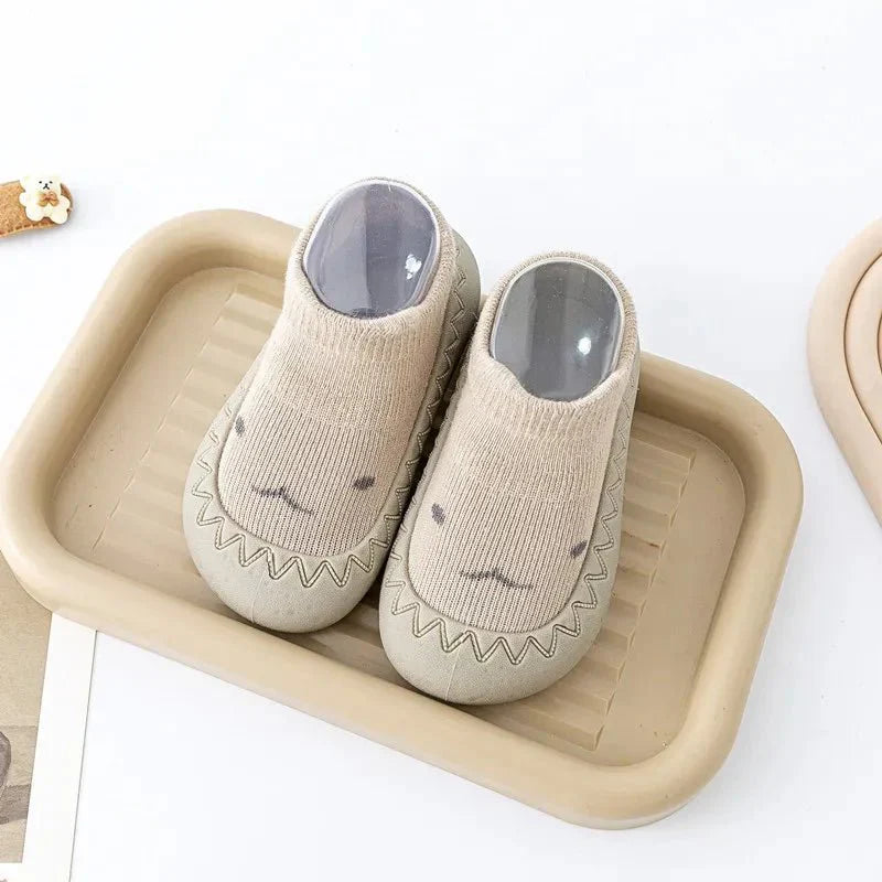 SafeSteps™ | Antislip Sokken met Rubberen Zool voor Baby’s | Flexibele Slip-On Sokschoentjes voor Eerste Stapjes en Binnengebruik
