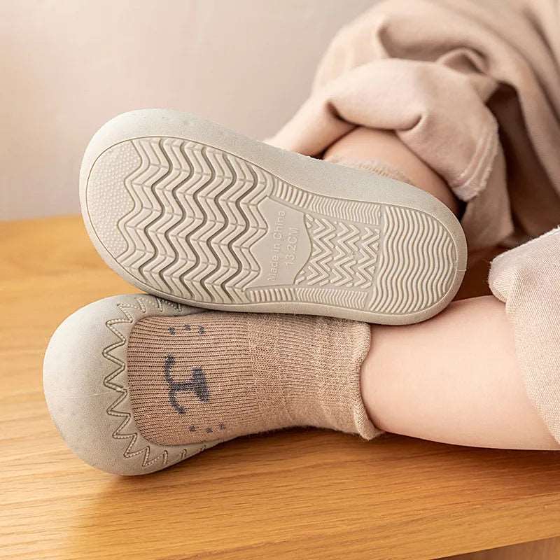 SafeSteps™ | Antislip Sokken met Rubberen Zool voor Baby’s | Flexibele Slip-On Sokschoentjes voor Eerste Stapjes en Binnengebruik