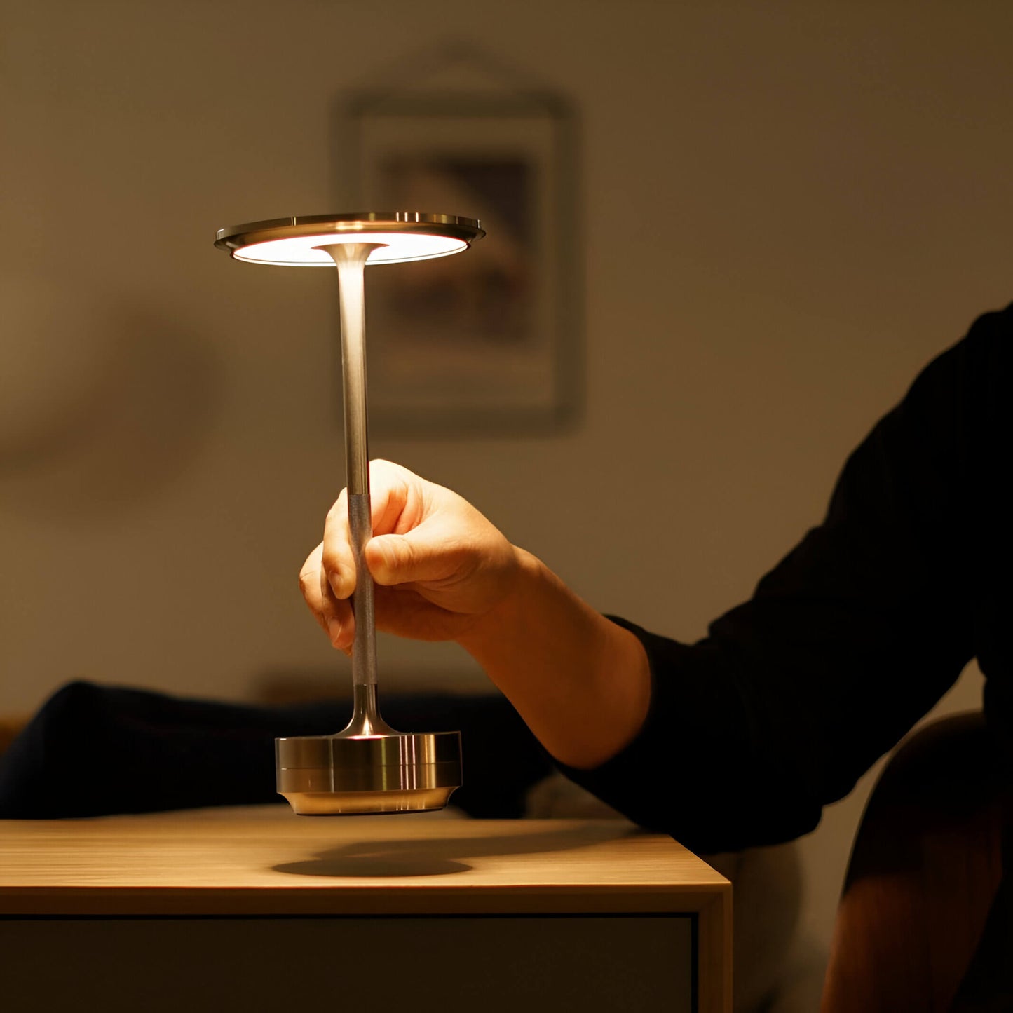 Véllure™ | Draadloze Luxe LED Tafellamp | Oplaadbaar, Dimbaar & Modern Design