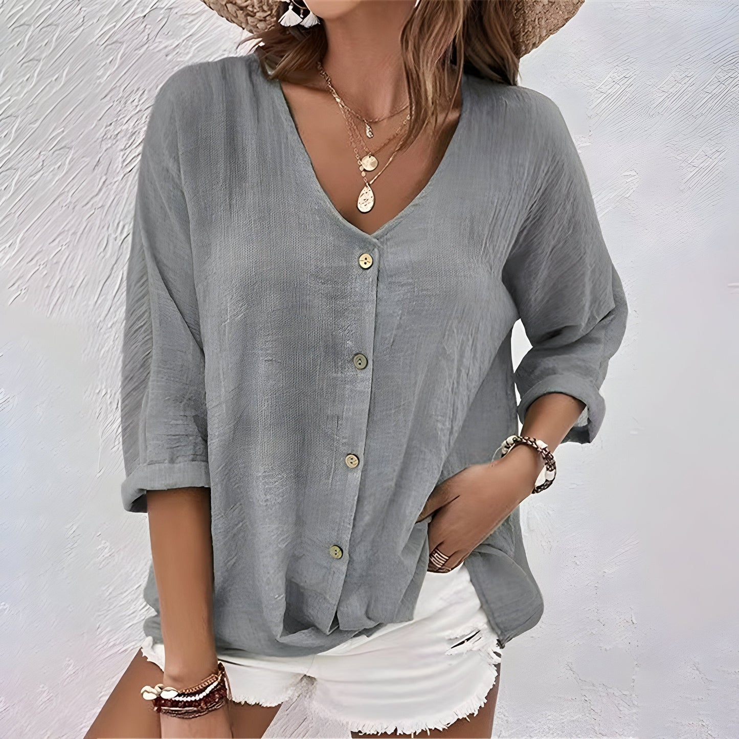 Liora | Luchtige Dames Blouse | Zomerblouse met V-Hals & Knoopsluiting | Losvallend | Driekwartmouwen | Casual Top