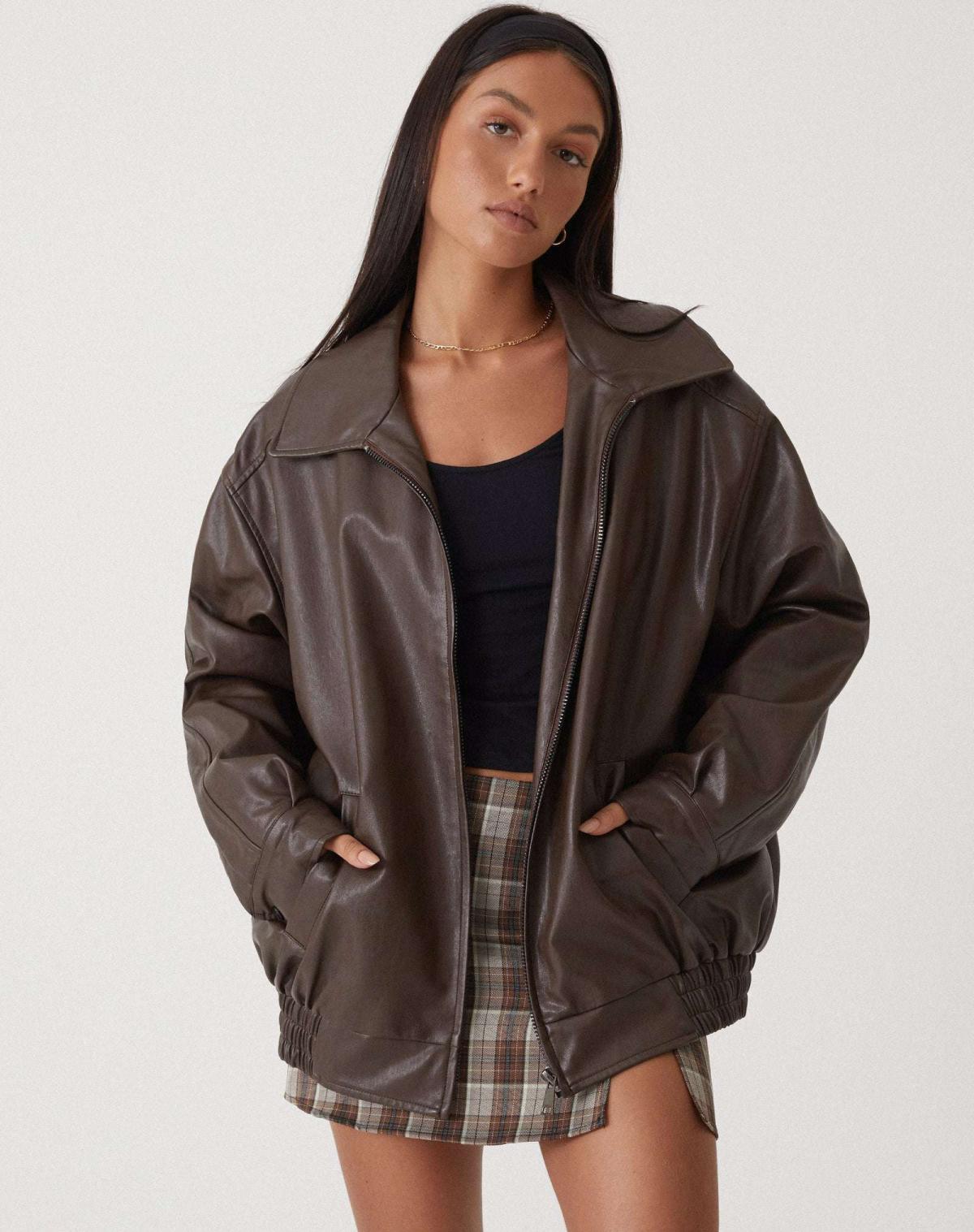 Marzena™ | Dames Oversized Faux Leren Jack | Donkerbruin Retro Bomberjack met Ritssluiting en Steekzakken