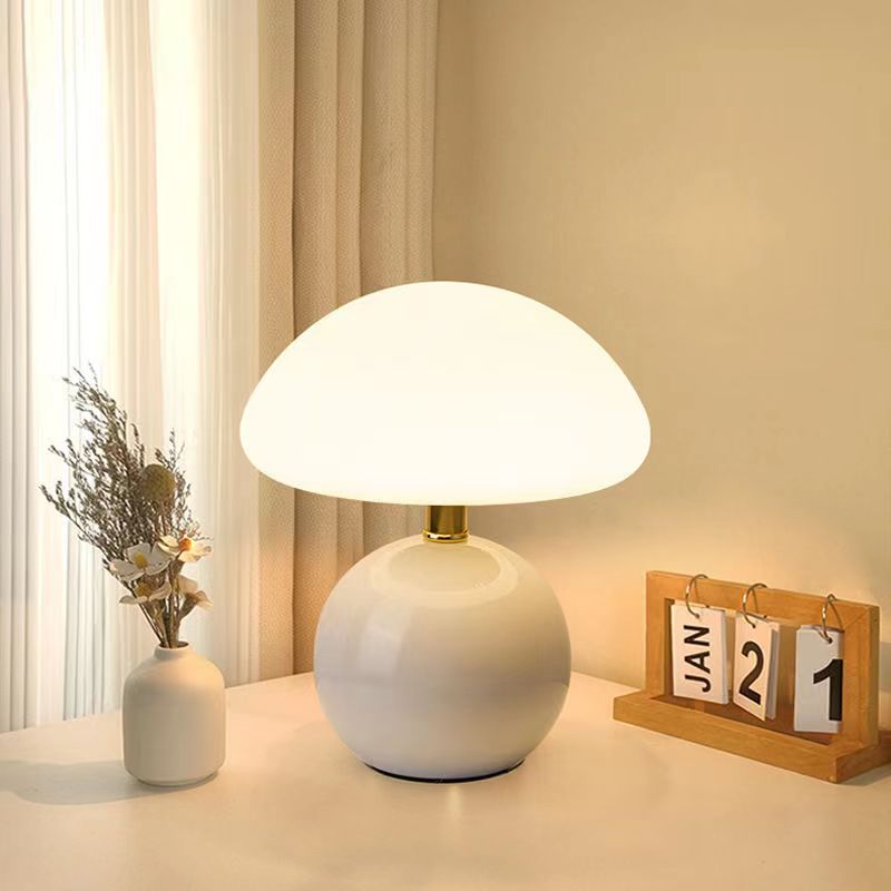 Elowen™ | Scandinavische Paddenstoel Tafellamp | Minimalistisch Design met Instelbare LED Sfeerverlichting