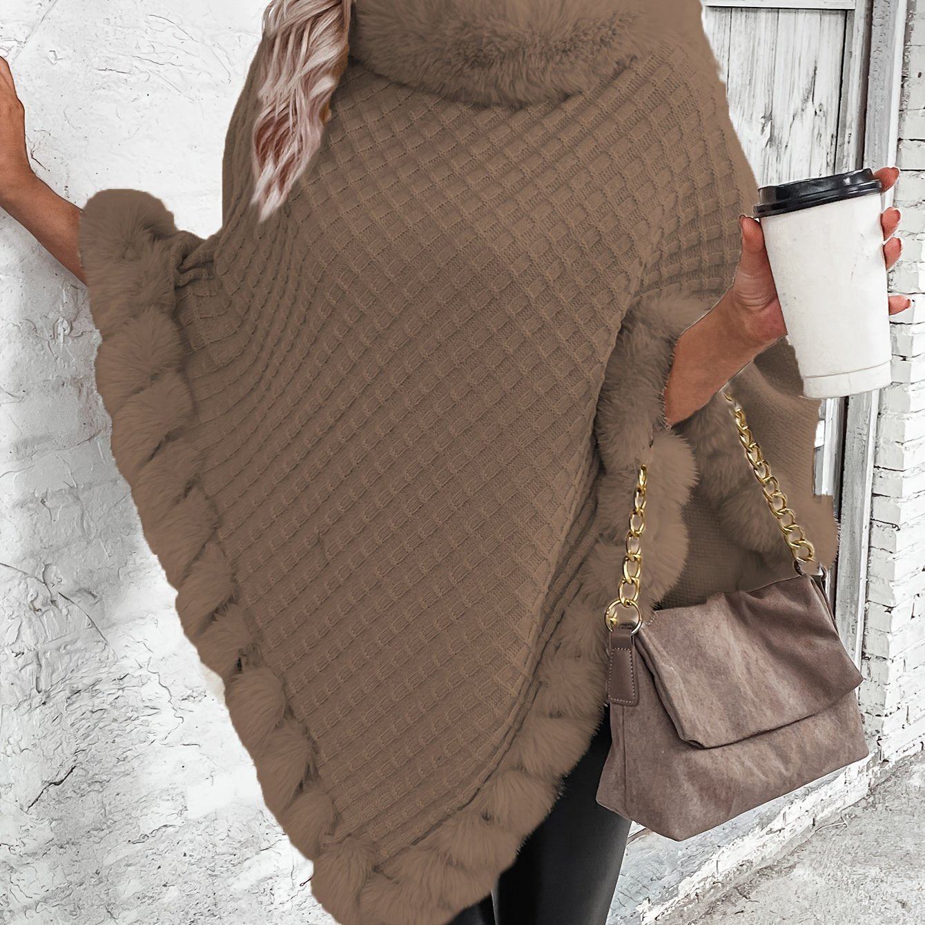 Elodia | Poncho Faux Fur