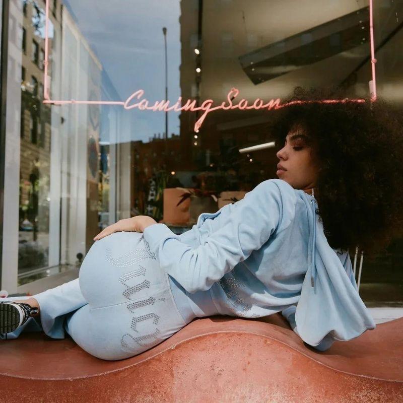 Rivana | Velours Tracksuit Met Rhinestones