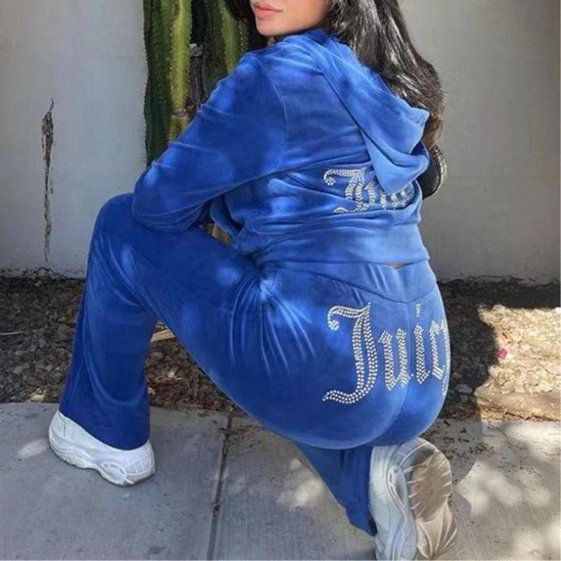 Rivana | Velours Tracksuit Met Rhinestones