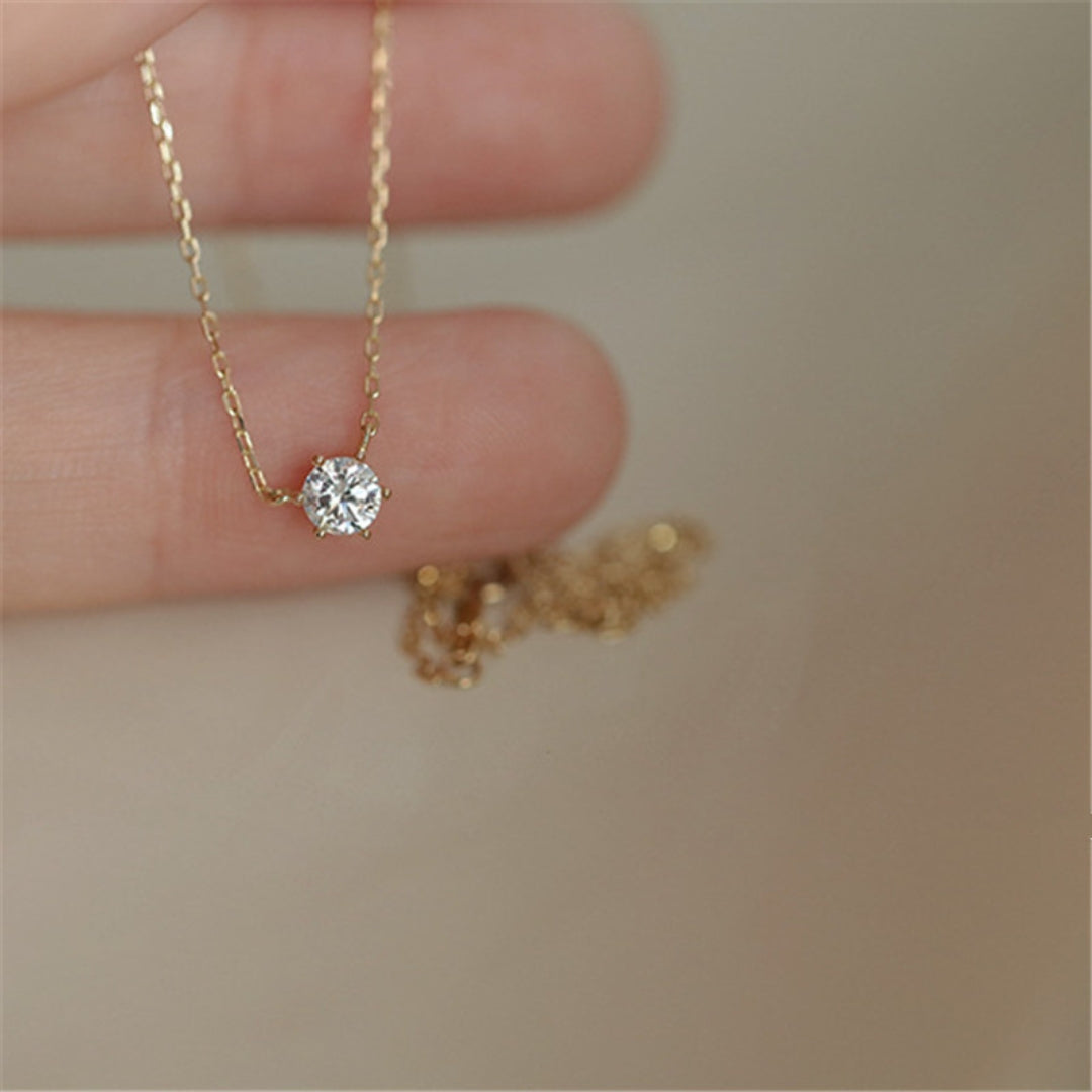 Elara | Minimalistische Ketting Met Kristal