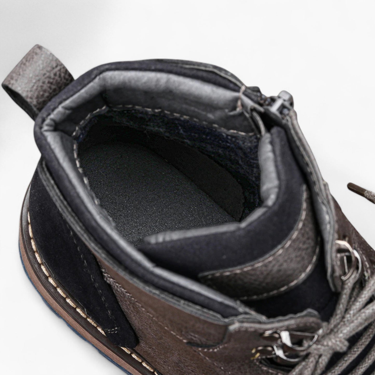 Bastien | Leren Heren Veterboots Met Blauwe Zool