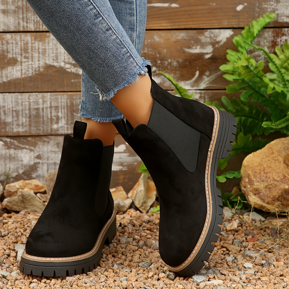 Nerina | Chelsea Boots Zwart Suède