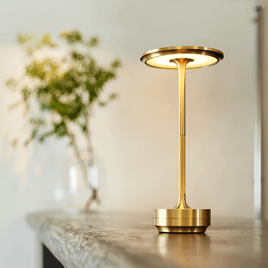 Véllure™ | Draadloze Luxe LED Tafellamp | Oplaadbaar, Dimbaar & Modern Design