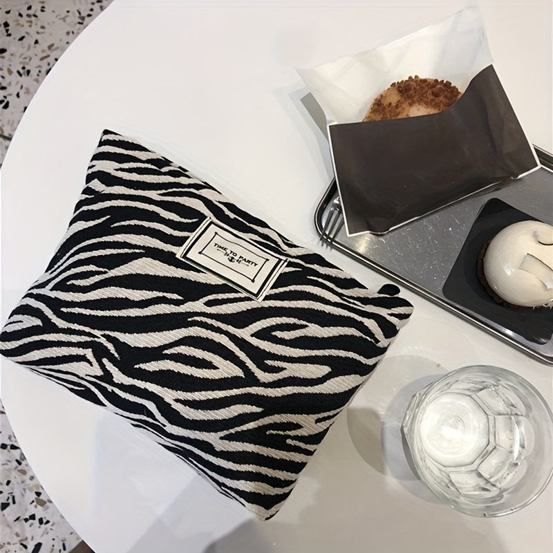 Zenya | Zebraprint Clutch