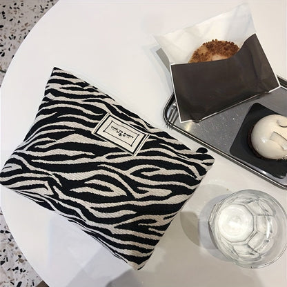 Zenya | Zebraprint Clutch