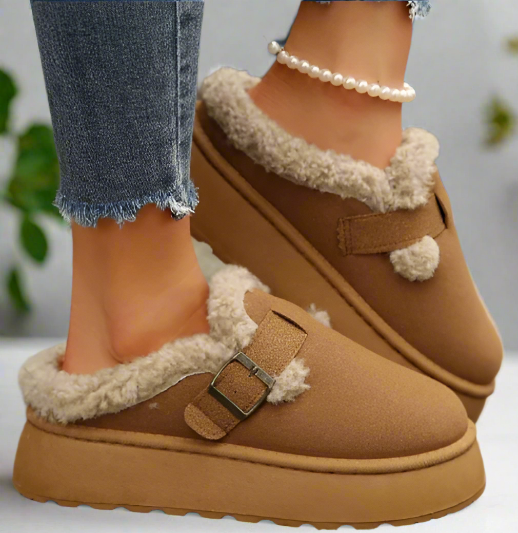 Aurelia | Gevoerde Suède Instapschoenen