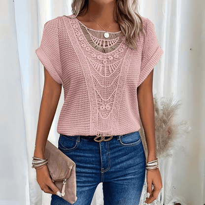 Raya | Gebreide Dames Top | Luchtige Zomer Top | Korte Mouwen | Gehaakte Boho Details | Losvallend & Ademend