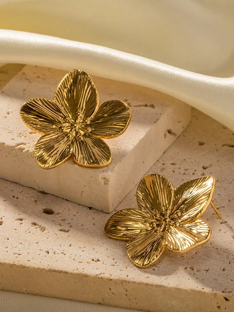 Amaris | Gouden Oorstekers
