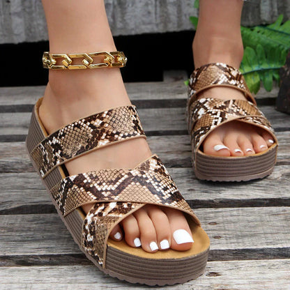 Alviva™ | Dames Zomer Plateau Slippers | Comfortabele Slip-On Sandalen met Gevlochten Kruisbanden en Schokdempende Zool