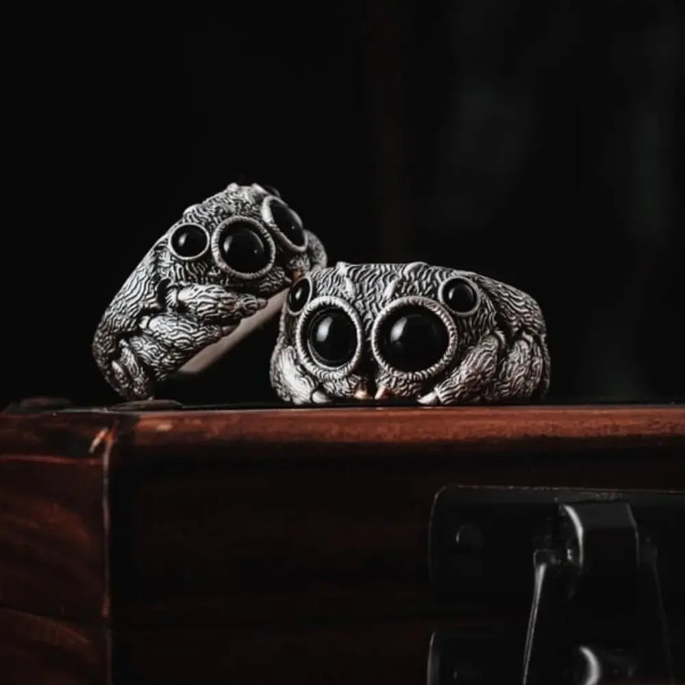 Nocturo | Uil Ring Heren | Statement Ring met Onyx Look & Symbolisch Design