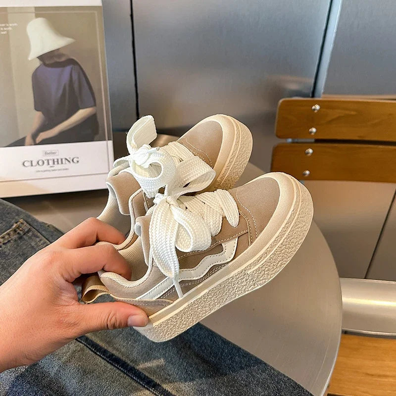 UrbanKick™ | Stoere Kindersneakers met Dikke Zool en Retro Suède Look | Uniseks Platform Kinderschoenen