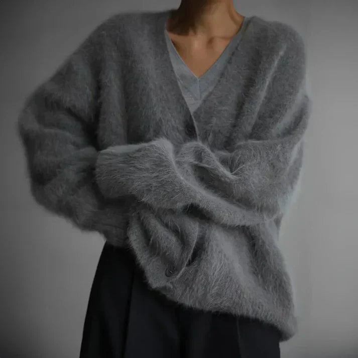 Lulu™ | Luxe Oversized Pluizige Kasjmier Pullover met Knoopsluiting