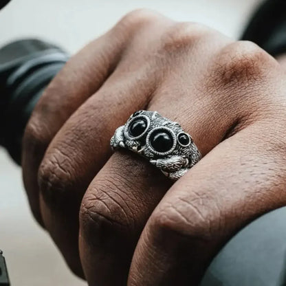 Nocturo | Uil Ring Heren | Statement Ring met Onyx Look & Symbolisch Design