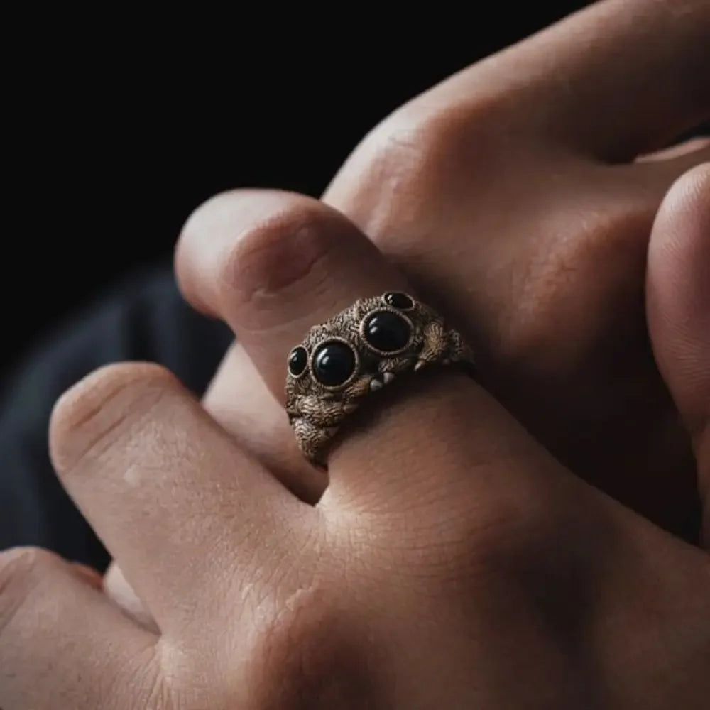 Nocturo | Uil Ring Heren | Statement Ring met Onyx Look & Symbolisch Design