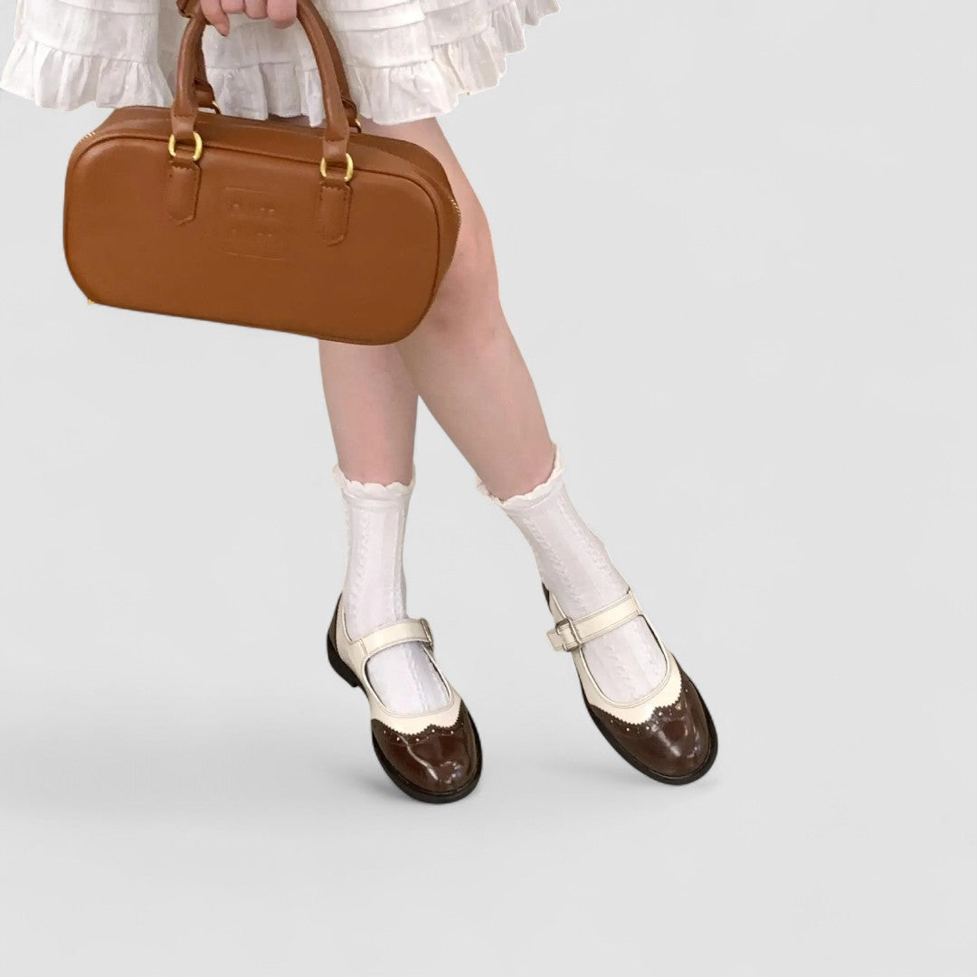 Ameline | Mary Jane Schoenen