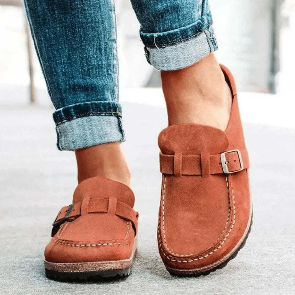 Marisol™ | Dames Suède Instappers met Verstelbare Gesp | Clogs