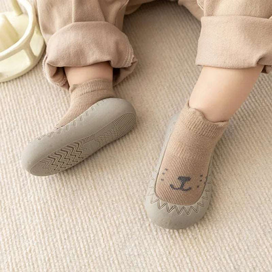 SafeSteps™ | Antislip Sokken met Rubberen Zool voor Baby’s | Flexibele Slip-On Sokschoentjes voor Eerste Stapjes en Binnengebruik