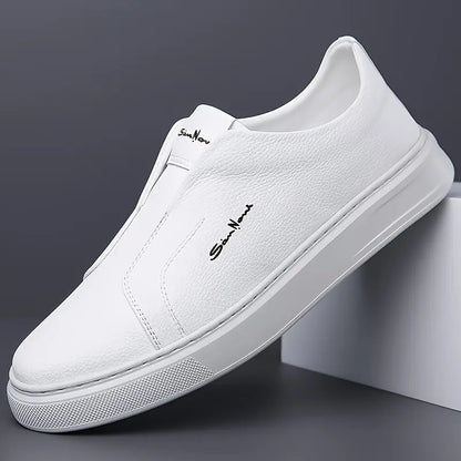 Arlen | Instapsneakers Heren | Slip‑On Sneakers | Kunstleer & Elastische Zijkant | Comfortabel & Gripvast