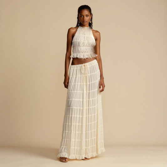 Alviera™ | Dames Crèmekleurige Tweedelige Plissé Zomerset | Haltertop met Open Rug & Lange Rok met Ruches