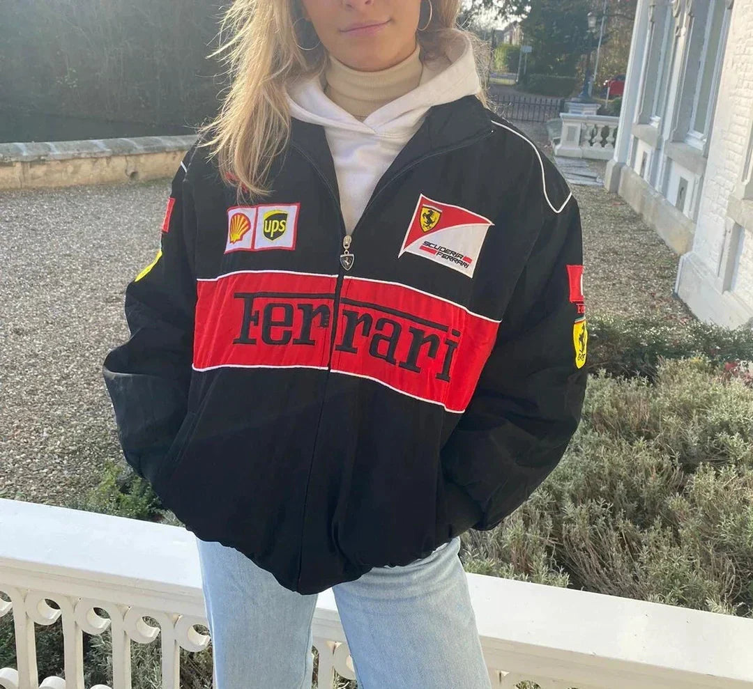 Nika™ | Vintage Ferrari Racer Jack met Sportieve Stijl en Duurzame Materialen